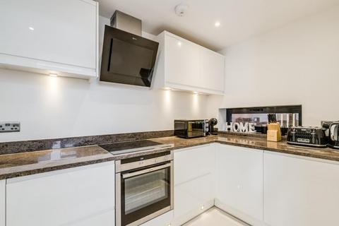 2 bedroom terraced house to rent, Ferncroft Avenue, Hampstead, NW3