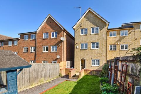 34 Tregony Road, Orpington, BR6 9XG