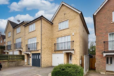 34 Tregony Road, Orpington, BR6 9XG