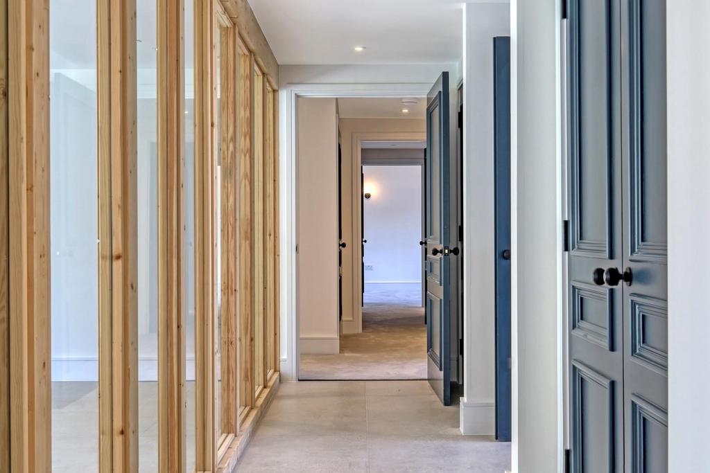 Full Height Internal Glazing