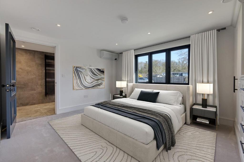 Bedroom (1).jpg