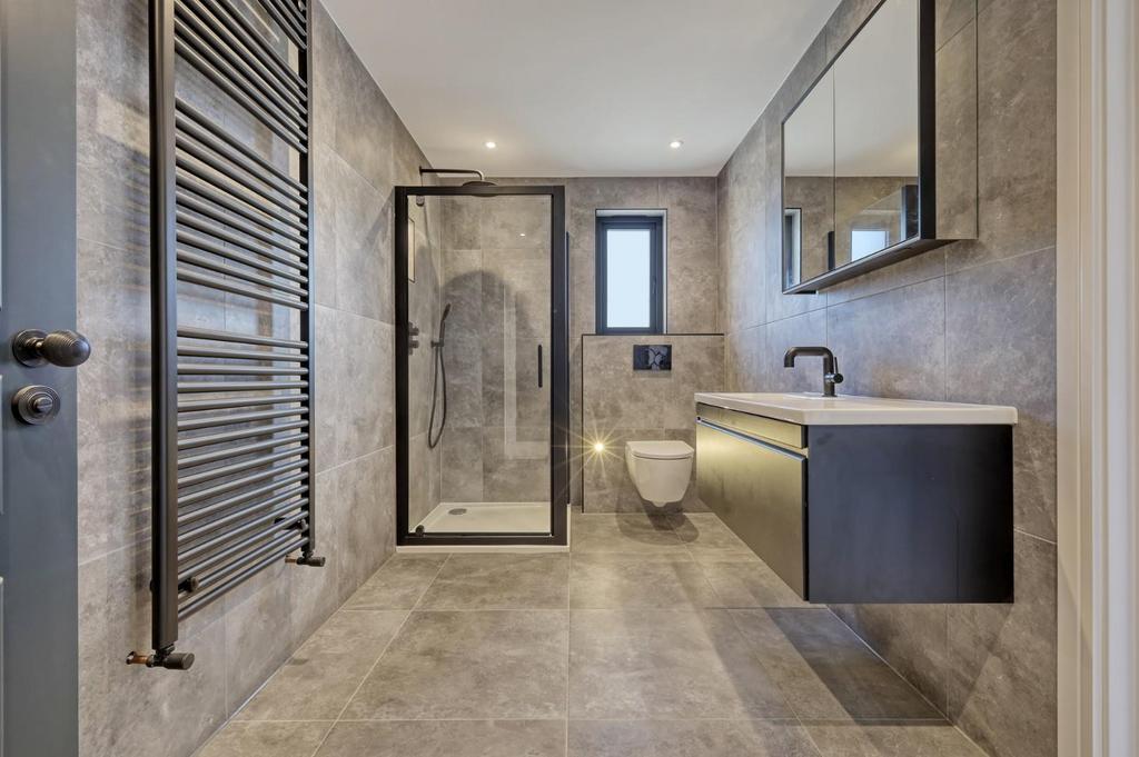 Jack &amp; Jill En-Suite