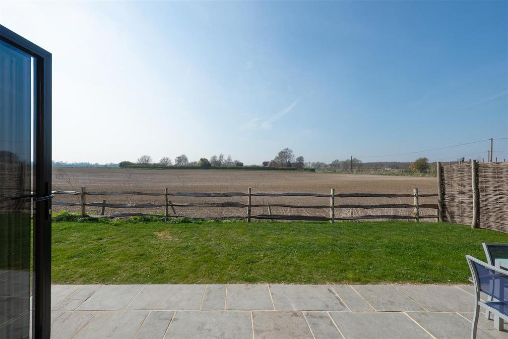 Frognal Farm Barns, Teynham