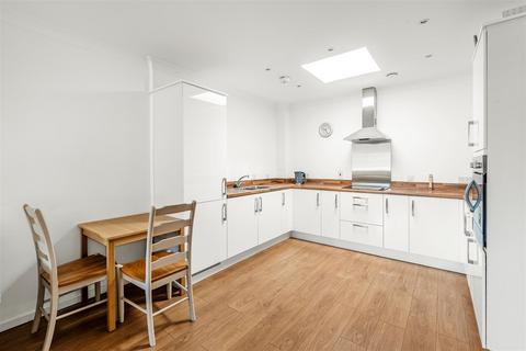 2 bedroom retirement property for sale, Pond Hill Gardens, Cheam Village
