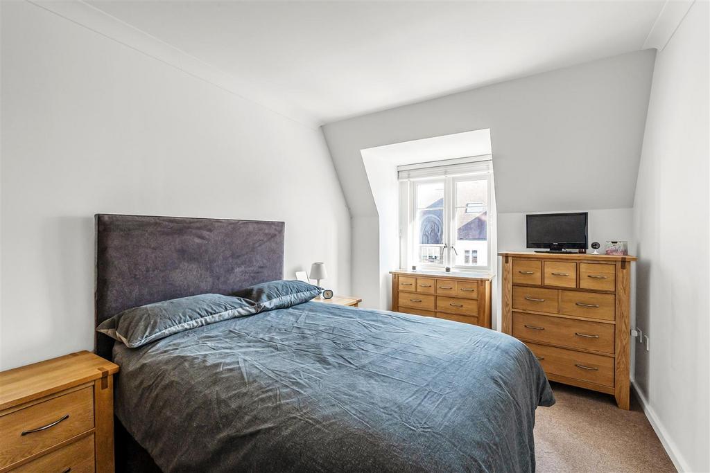 Flat-28-Fitznell-Court-9.jpg