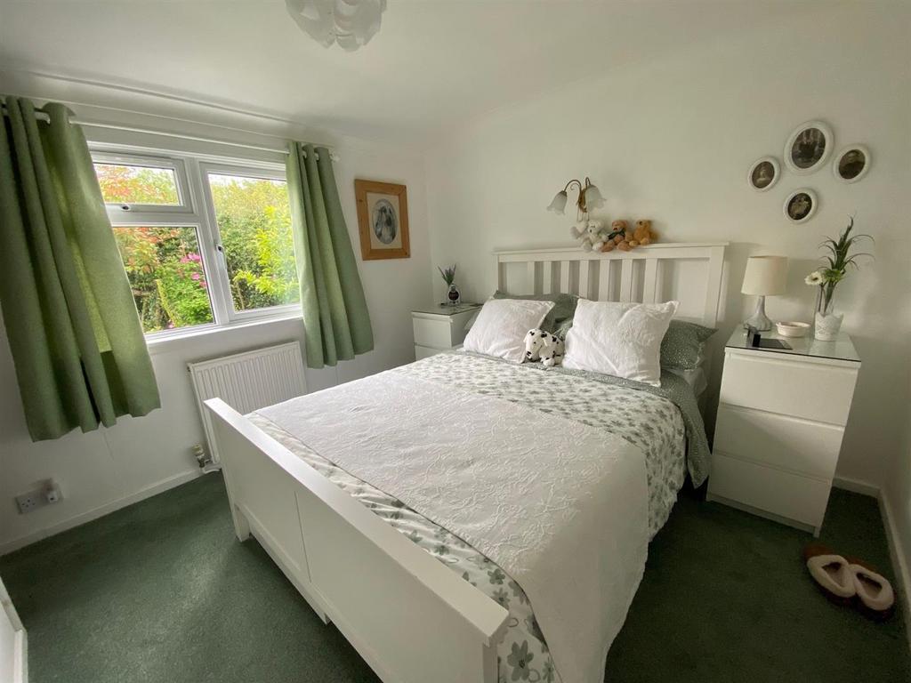 Bedroom One.jpg