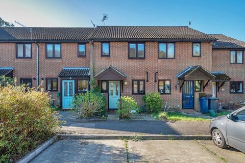 18 Fox Road, Haslemere, GU27 1RG