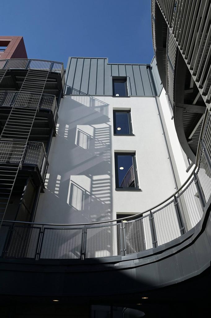 MFL6246624 733.jpg