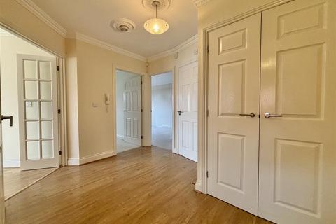 2 bedroom apartment for sale, South Coast Road, Telscombe Cliffs, Peacehaven