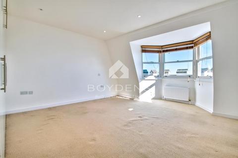 undefined, 16 Marine Parade West, Clacton-on-Sea CO15