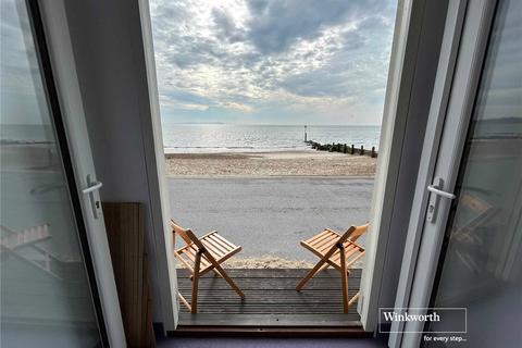 Bungalow for sale, Avon Beach, Christchurch, Dorset, BH23