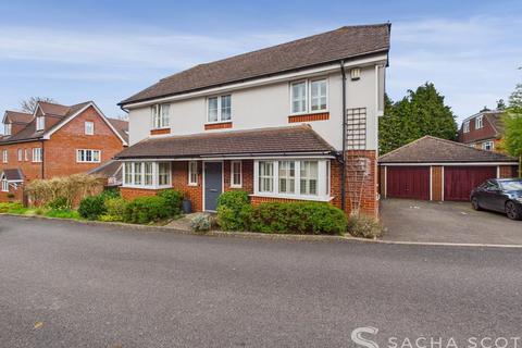 4 bedroom detached house for sale, Osprey Drive, Epsom, KT18