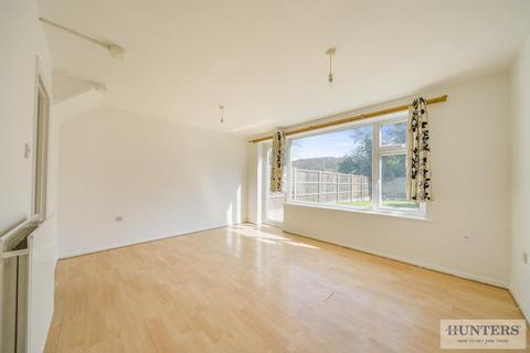8 Monks Close, London, SE2 0QJ