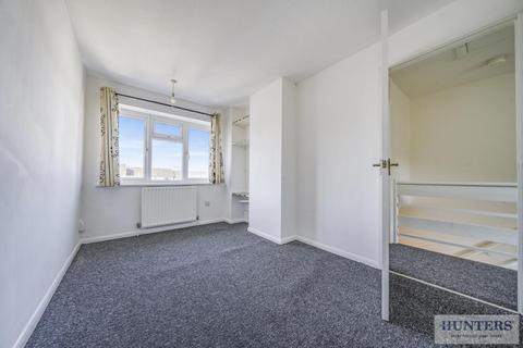 8 Monks Close, London, SE2 0QJ