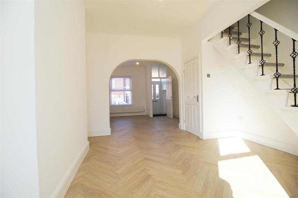 Living area.jpg