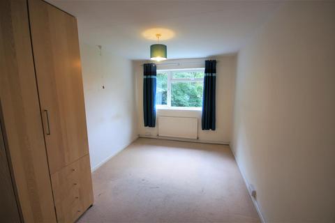 2 bedroom flat to rent, 90 Wake Green Road, Birmingham B13