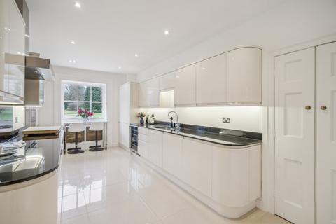 3 bedroom apartment for sale, Missenden Road, Amersham, Buckinghamshire, HP7