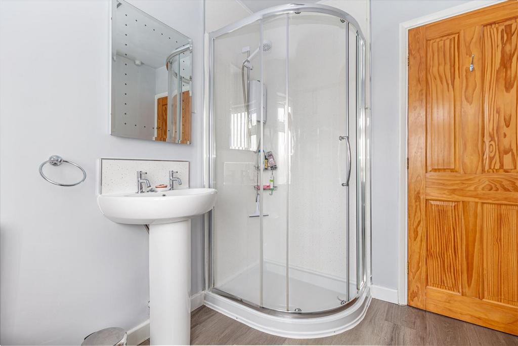 Bathroom-2.jpg