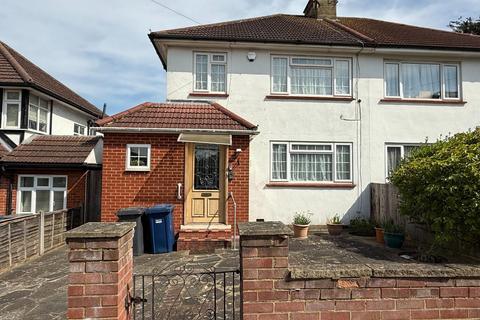 3 bedroom semi-detached house to rent, Laurel Gardens, Mill Hill, NW7