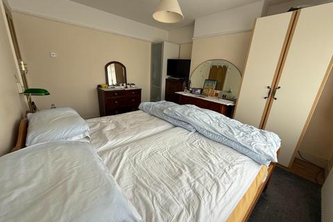 3 bedroom semi-detached house to rent, Laurel Gardens, Mill Hill, NW7