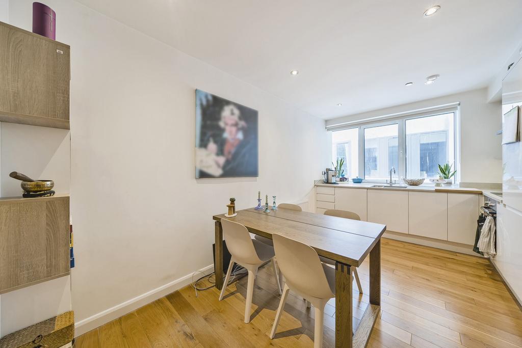 Kitchen/Dinning Room
