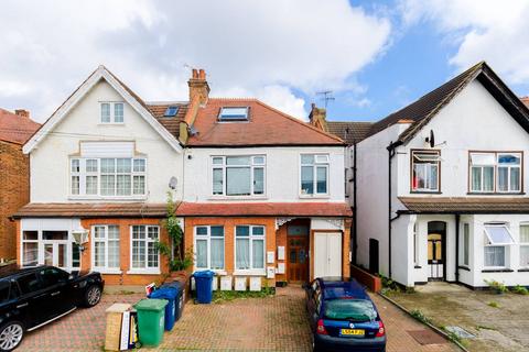undefined, Welldon Crescent, Harrow, HA1