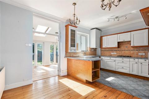112 Effra Road, London, SW19 8PR