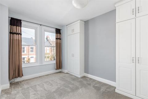 112 Effra Road, London, SW19 8PR