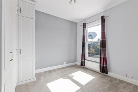 112 Effra Road, London, SW19 8PR