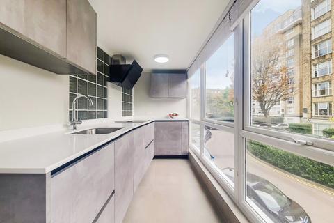 3 bedroom property to rent, St. John's Wood Park, London, St. John's Wood, NW8