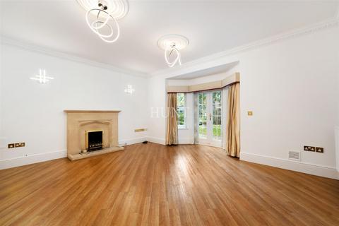 6 bedroom detached house for sale, Regents Drive, Repton Park, Woodford Green, Essex