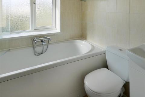 91 Worthing Road, Rustington, Littlehampton, BN16 3NA