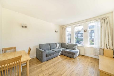 2 bedroom flat to rent, Farnan Road, London SW16