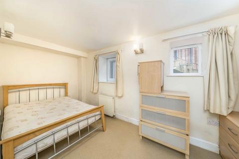 2 bedroom flat to rent, Farnan Road, London SW16