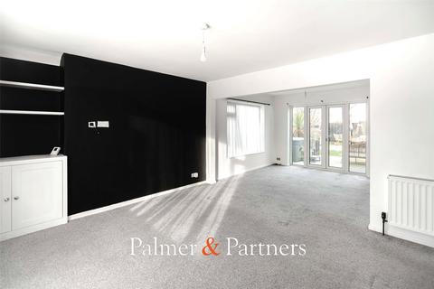3 bedroom bungalow for sale, Grenfell Avenue, Holland-on-Sea, Clacton-on-Sea, Essex, CO15
