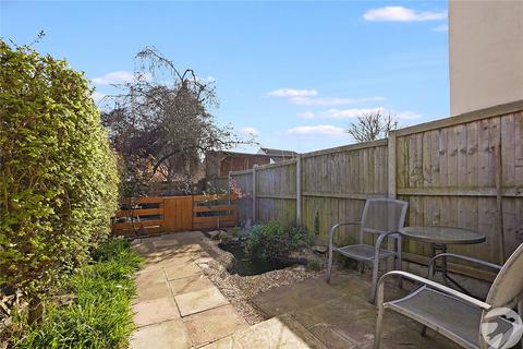 6 Mounts Road, Greenhithe, DA9 9LY