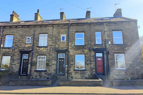 Claremount Road, Halifax HX3