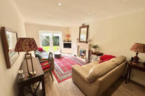 1 bedroom ground floor flat for sale, Victoria Road, Wilmslow