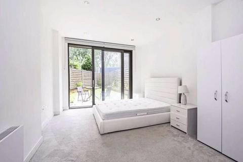 3 bedroom apartment for sale, Elgin Avenue, Maida Vale, London, W9