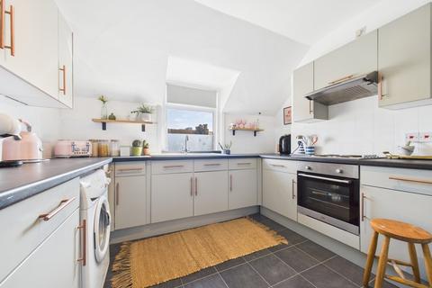 1 bedroom flat for sale, Connaught Road, Folkestone