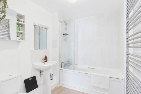1 bedroom flat for sale, Timms Close, Horsham RH12