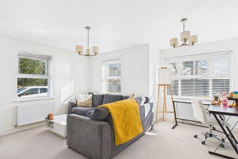 1 bedroom flat for sale, Timms Close, Horsham RH12
