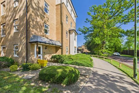 9 Timms Close, Horsham, RH12 4TN