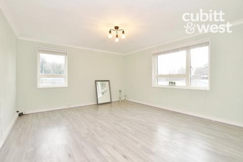 1 bedroom flat to rent, Orchard Way, East Grinstead, RH19