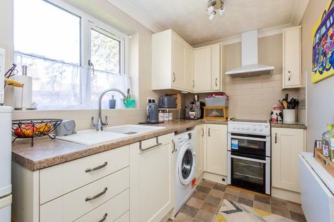 1 bedroom ground floor maisonette for sale, Oliver Close, Rushden NN10
