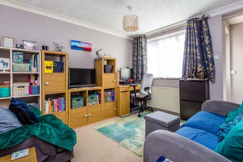 1 bedroom ground floor maisonette for sale, Oliver Close, Rushden NN10