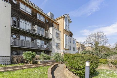 Flat 1, Dunedin Court, 60 Sydenham Road, Croydon, CR0 2FH