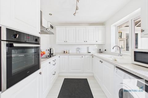 2 bedroom detached bungalow for sale, Goldieslie Close, Sutton Coldfield, B73 5PS