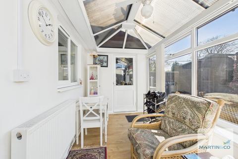 2 bedroom detached bungalow for sale, Goldieslie Close, Sutton Coldfield, B73 5PS