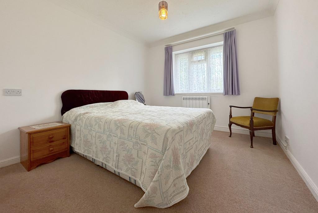14 PG Bedroom